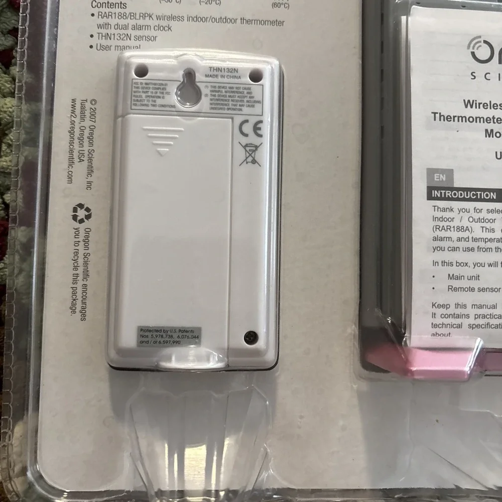 Oregon Scientific RAR188 Wireless Indoor Outdoor Thermometer Alarm Clock NEW NOS